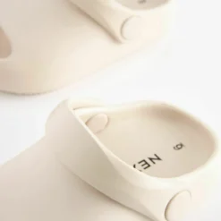 Next Chunky- Badslippers - Bone White -Stijl Schoen Verkoopwinkel 0cbfb138b39a4855a3684c827b2cfacc scaled