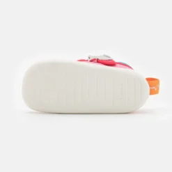 Clarks X Frugi Roamer Beau T. - Pantoffels - Pink 12 Clarks X Frugi Roamer Beau T. - Pantoffels - Pink -Stijl Schoen Verkoopwinkel 0d111c62af234447a89e60b1c27a36b7 scaled