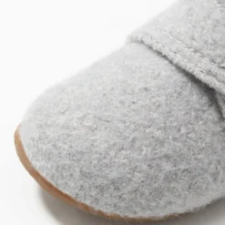 Living Kitzbühel Hasenohren Und Bommel - Pantoffels - Hellgrau -Stijl Schoen Verkoopwinkel 0ebe8b53894549c8938ef781aed92288 scaled