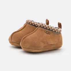 Ugg Baby Tasman And Beanie Unisex - Babyschoenen - Chestnut -Stijl Schoen Verkoopwinkel 1e9f4e2f827640a0956dd107bb06055f scaled