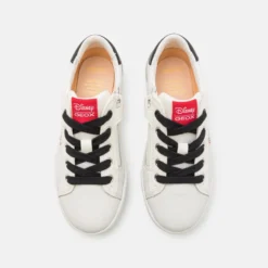 Geox Disney Mickey Mouse Kathe Unisex - Sneakers Laag - White/Black -Stijl Schoen Verkoopwinkel 20e8faf493b44093a9f7bd05720382e8 scaled