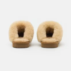 Shepherd Are Unisex - Pantoffels - Chestnut -Stijl Schoen Verkoopwinkel 21444674fc4142be9151944d4a5aa0bf scaled