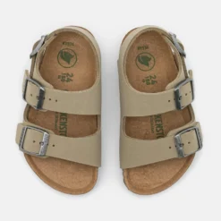 Birkenstock Milano Kids Earthy Unisex - Sandalen - Faded Khaki -Stijl Schoen Verkoopwinkel 2b5f41add23949c0adc9be83d1b686ac scaled