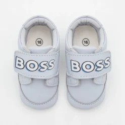 BOSS Kidswear Slippers - Geboortegeschenk - Pale Blue -Stijl Schoen Verkoopwinkel 406e590f409045849275c1a2f4aae9eb scaled