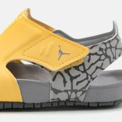Jordan Flare Unisex - Badslippers - Topaz Gold/Cement Grey/Tech Grey/Light Graphite -Stijl Schoen Verkoopwinkel 4cf36031a3d44540a2720e3678f68c40 scaled
