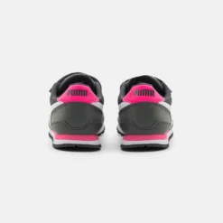 Puma St Runner Unisex - Sneakers Laag - Shadow Gray/White/Glowing Pink -Stijl Schoen Verkoopwinkel 4dca3dd1583b40b8ae18469e4f9a073a scaled