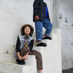 Ugg Tazz Unisex - Pantoffels - Black