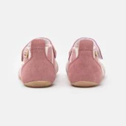 Living Kitzbühel Bär Erdbeere - Babyschoenen - Malve -Stijl Schoen Verkoopwinkel 6aeb80cc9a204e89bce71fba09bf83a4 scaled