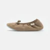 Shepherd Varberg - Pantoffels - Stone -Stijl Schoen Verkoopwinkel 6ea562a0c93148478269ec477839bba1 scaled