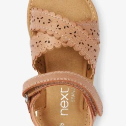 Next Scallop- Sandalen - Tan Brown -Stijl Schoen Verkoopwinkel 73f3e852823d4b32afc7c5e2f37aad70 scaled