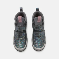 Froddo Strike Tex - Sneakers Hoog - Grey/Silver -Stijl Schoen Verkoopwinkel 7d9db66e6ee2448fbf32bbda153500f6 scaled