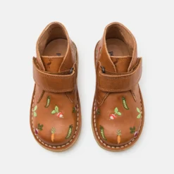 Veggie Desert Boot - Klittenbandschoenen - Cognac -Stijl Schoen Verkoopwinkel 8a6f7bd2f1d7444ba78d8619e9abcdc3 scaled