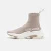 Steve Madden Master - Sneakers Hoog - Light Taupe/White -Stijl Schoen Verkoopwinkel 8cde2ab2ccb14663b90954668f7c2179 scaled