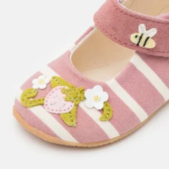 Living Kitzbühel Bär Erdbeere - Babyschoenen - Malve -Stijl Schoen Verkoopwinkel 9765e8fc155c4559a073415b690861a9 scaled