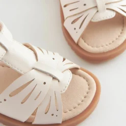 Next Babyschoenen - White -Stijl Schoen Verkoopwinkel a0cac28fd2584214b8ca09c43660781b scaled