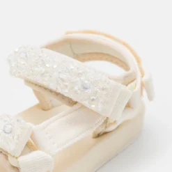 Monnalisa Tecno Soft - Sandalen - Panna -Stijl Schoen Verkoopwinkel a2ed0632f7974b4088d23d4c7e95787a scaled