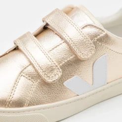 Veja Small Esplar- Sneakers Laag - Platine/White -Stijl Schoen Verkoopwinkel c4018d5b293d4d3bb23f892653fc4478 scaled