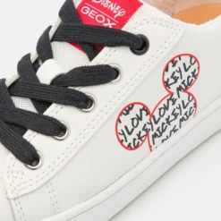 Geox Disney Mickey Mouse Kathe Unisex - Sneakers Laag - White/Black -Stijl Schoen Verkoopwinkel c4fac09444cd48f2adad38a387da6aa7 scaled