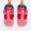 Clarks X Frugi Roamer Beau T. - Pantoffels - Pink -Stijl Schoen Verkoopwinkel c98d6d1016ae4cf9b4bd2a64ee96ecca scaled