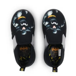 BatmanInto The Night- Instappers - Black 9 BatmanInto The Night- Instappers - Black -Stijl Schoen Verkoopwinkel ce27a279de7c41ca963b934eb2c47e8d scaled