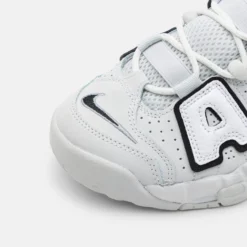 Nike Sportswear Air More Uptempo Ki Bg Unisex - Sneakers Hoog - Photon Dust/Metallic Silver/White/Black -Stijl Schoen Verkoopwinkel d624d46086c64c2396c13f06d01811da scaled