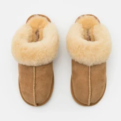 Shepherd Are Unisex - Pantoffels - Chestnut -Stijl Schoen Verkoopwinkel e1e47299d31c4c338e7e0d8a725af9b9 scaled