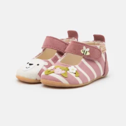 Living Kitzbühel Bär Erdbeere - Babyschoenen - Malve -Stijl Schoen Verkoopwinkel ec3437ff983647d9941dec0df49054b9 scaled