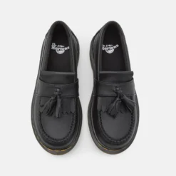 Dr. Martens Adrian Unisex - Instappers - Black -Stijl Schoen Verkoopwinkel f0bea36be6be49988c3b219b62f0d134 scaled