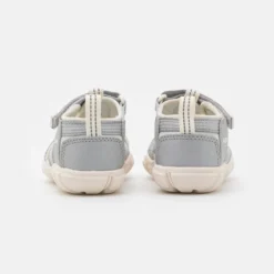 Keen Seacamp Ii Cnx Unisex - Outdoorsandalen - Silver/Star White -Stijl Schoen Verkoopwinkel f6aed079a40a4ce4a256fef91f9681d8 scaled