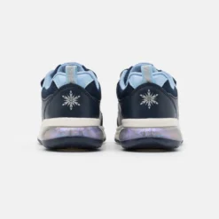 Geox Disney Frozen Elsa Spaceclub Girl- Sneakers Laag - Navy/Sky -Stijl Schoen Verkoopwinkel fbfb8df348134476a1a853ecd5539e35 scaled
